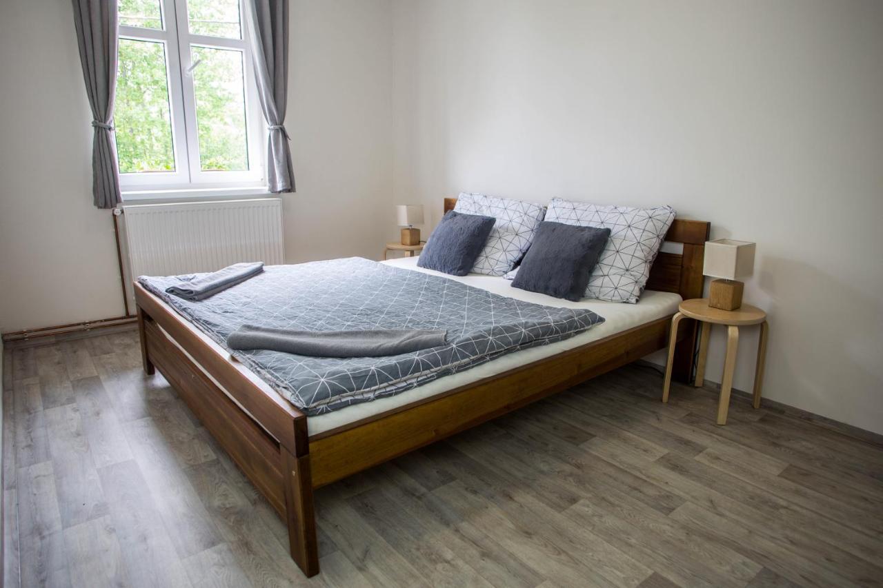 Apartmany Ve Mlejne Cachrov Екстериор снимка